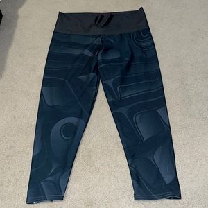 Native American Apparel Gym Capri Size X-Large​